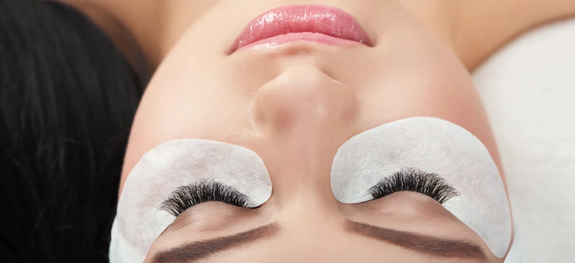 Extension de cils - Institut de beauté à Saint Etienne - Insolite Beauté