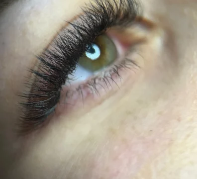 Extension de cils - Institut de beauté à Saint Etienne - Insolite Beauté