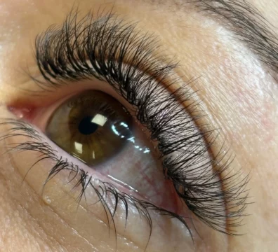 Extension de cils - Institut de beauté à Saint Etienne - Insolite Beauté