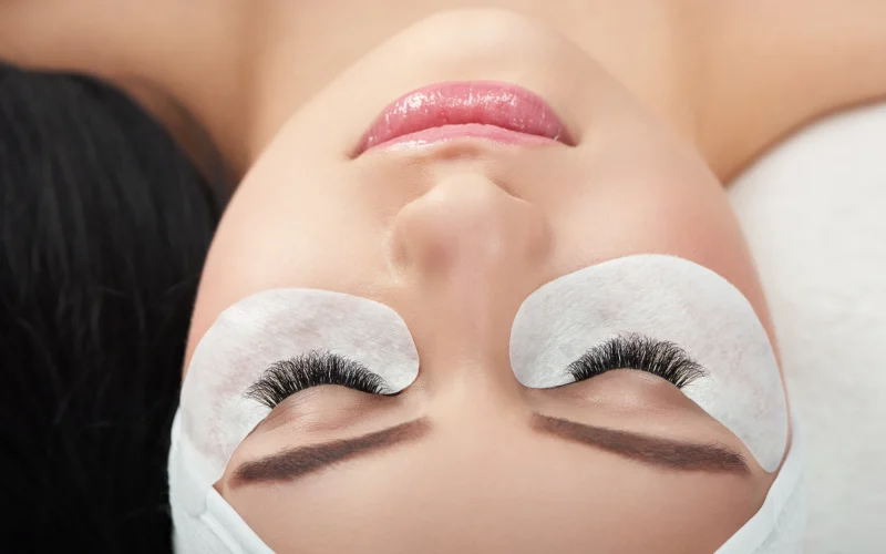 Extension de cils - Institut de beauté à Saint Etienne - Insolite Beauté